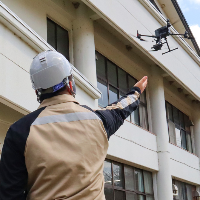 ドローン事業課 教官／営業　竹鼻 美咲