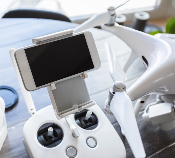 ドローンのコントローラー